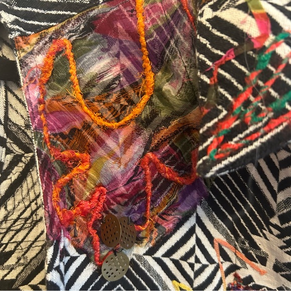 Chico’s Boho Multimedia Vest Size 3 - Picture 9 of 10